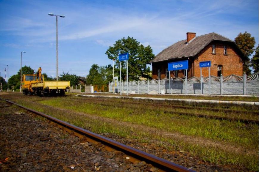 Stacja kolejowa w Tuplicach