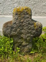 Miniatura zdjęcia: Kamienny krzyż pokutny w Roztokach